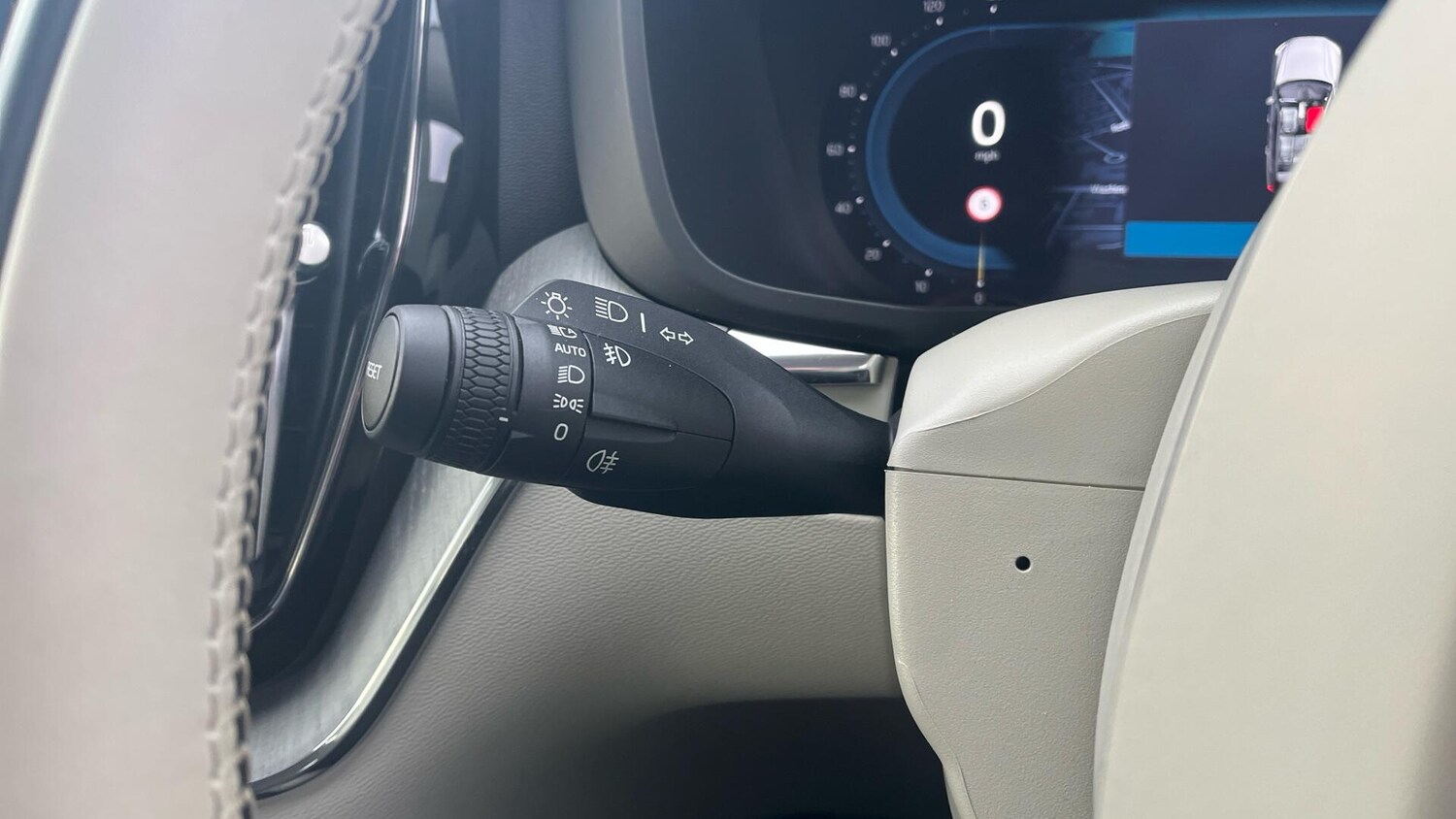 Used Volvo XC60 2025 for sale - 76886099: Photo 20