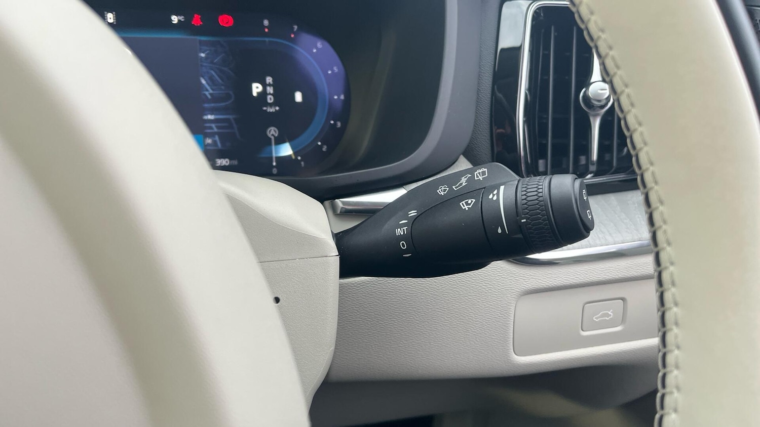 Used Volvo XC60 2025 for sale - 76886099: Photo 21