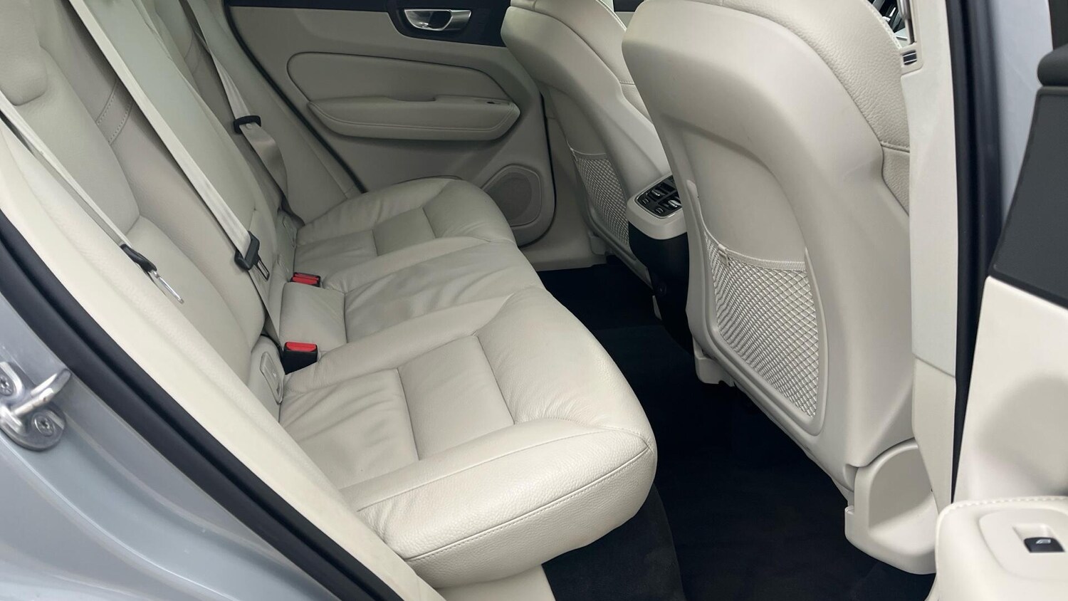 Used Volvo XC60 2025 for sale - 76886099: Photo 33