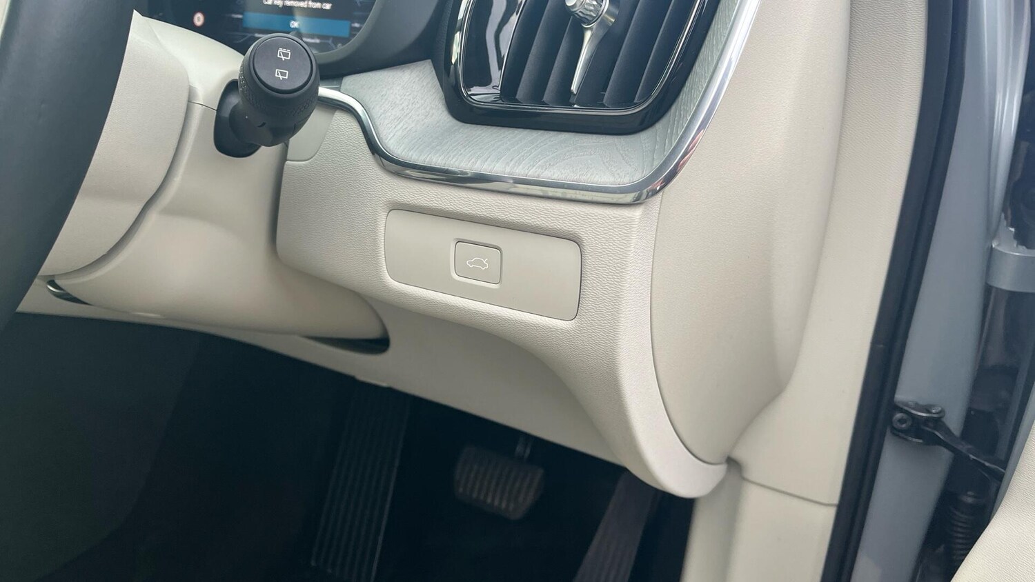 Used Volvo XC60 2025 for sale - 76886099: Photo 51