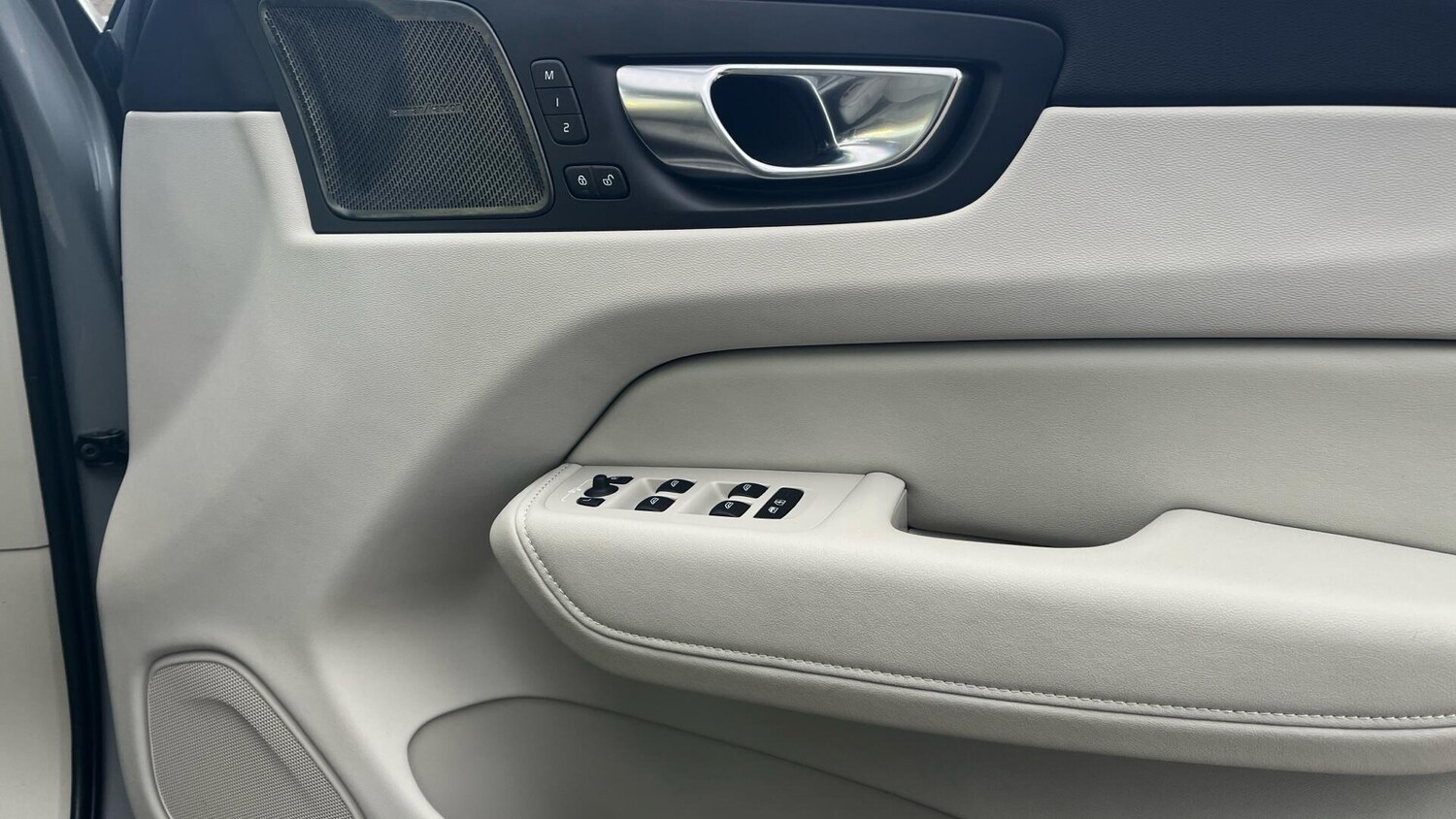 Used Volvo XC60 2025 for sale - 76886099: Photo 52