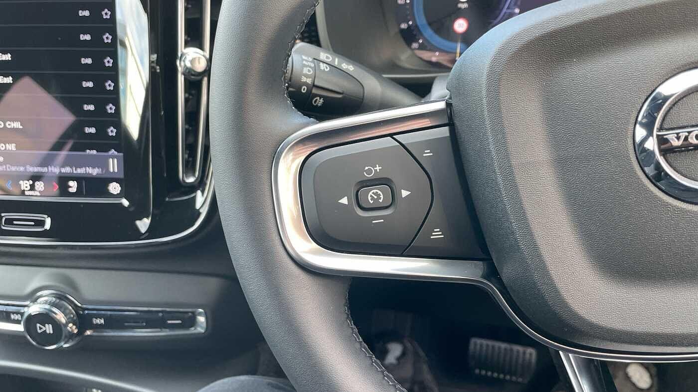 Used Volvo XC40 2025 for sale - 76592311: Photo 14