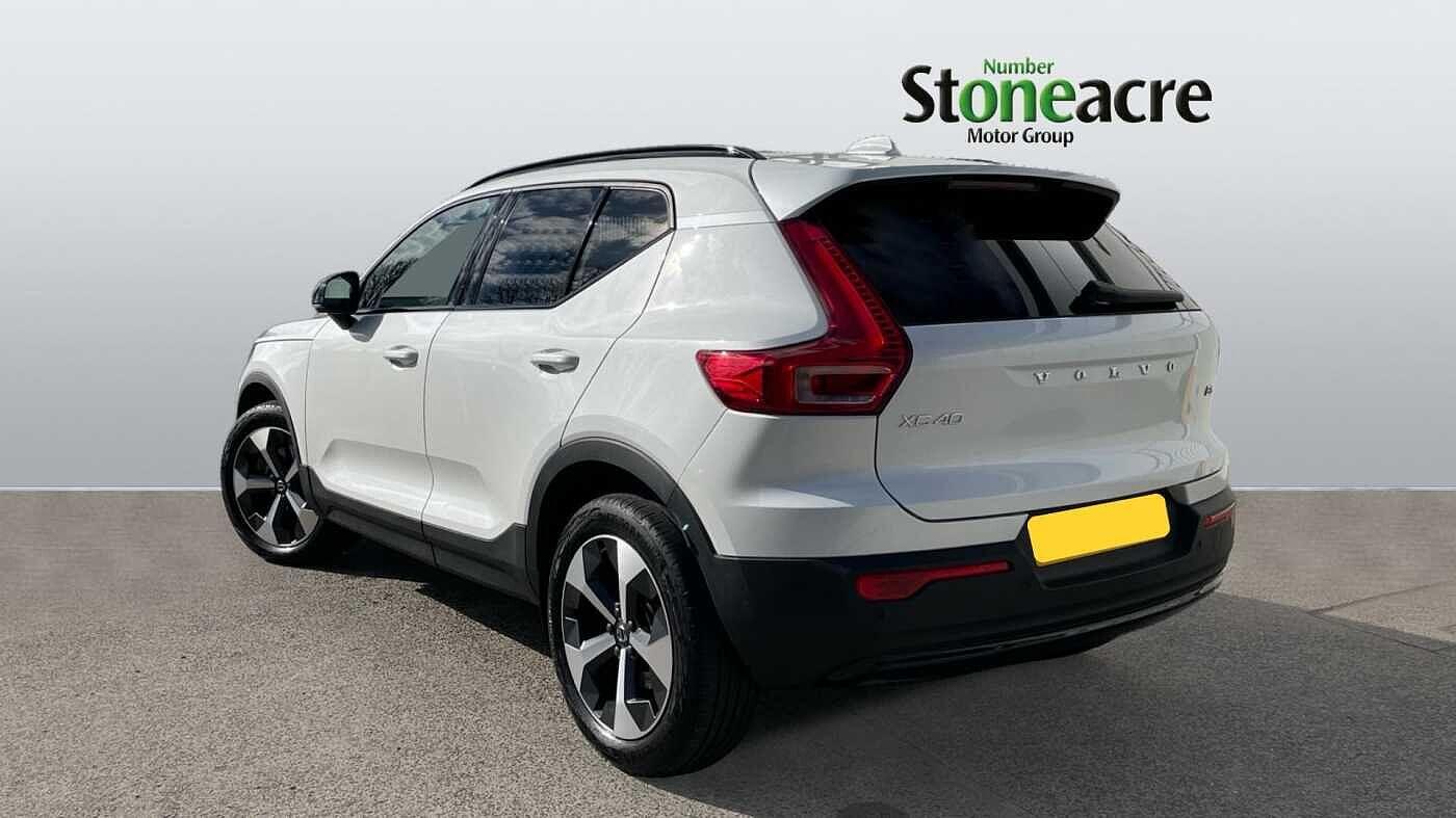 Used Volvo XC40 2025 for sale - 76592311: Photo 2