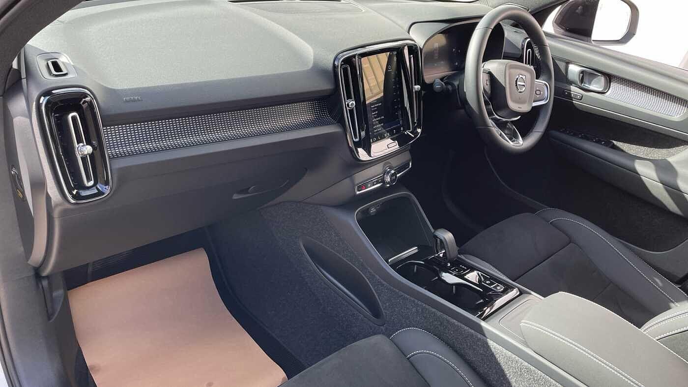 Used Volvo XC40 2025 for sale - 76592311: Photo 39