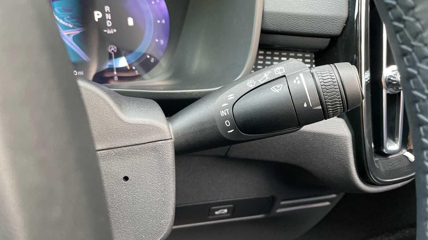 Used Volvo XC40 2025 for sale - 76592311: Photo 56