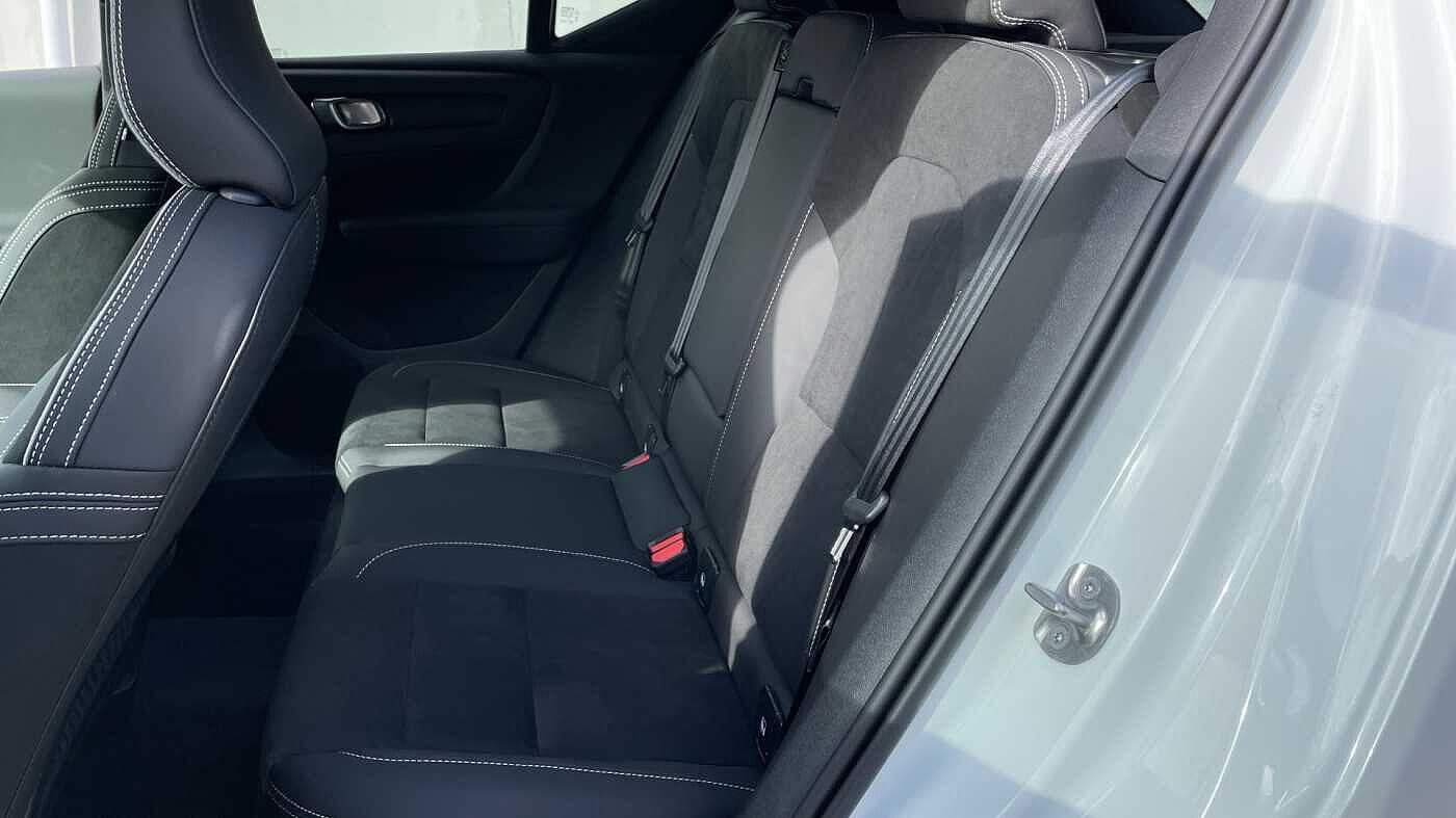 Used Volvo XC40 2025 for sale - 76592311: Photo 64