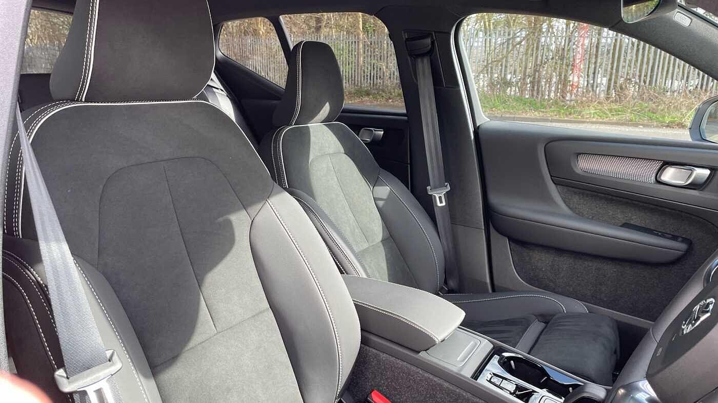 Used Volvo XC40 2025 for sale - 76592311: Photo 7