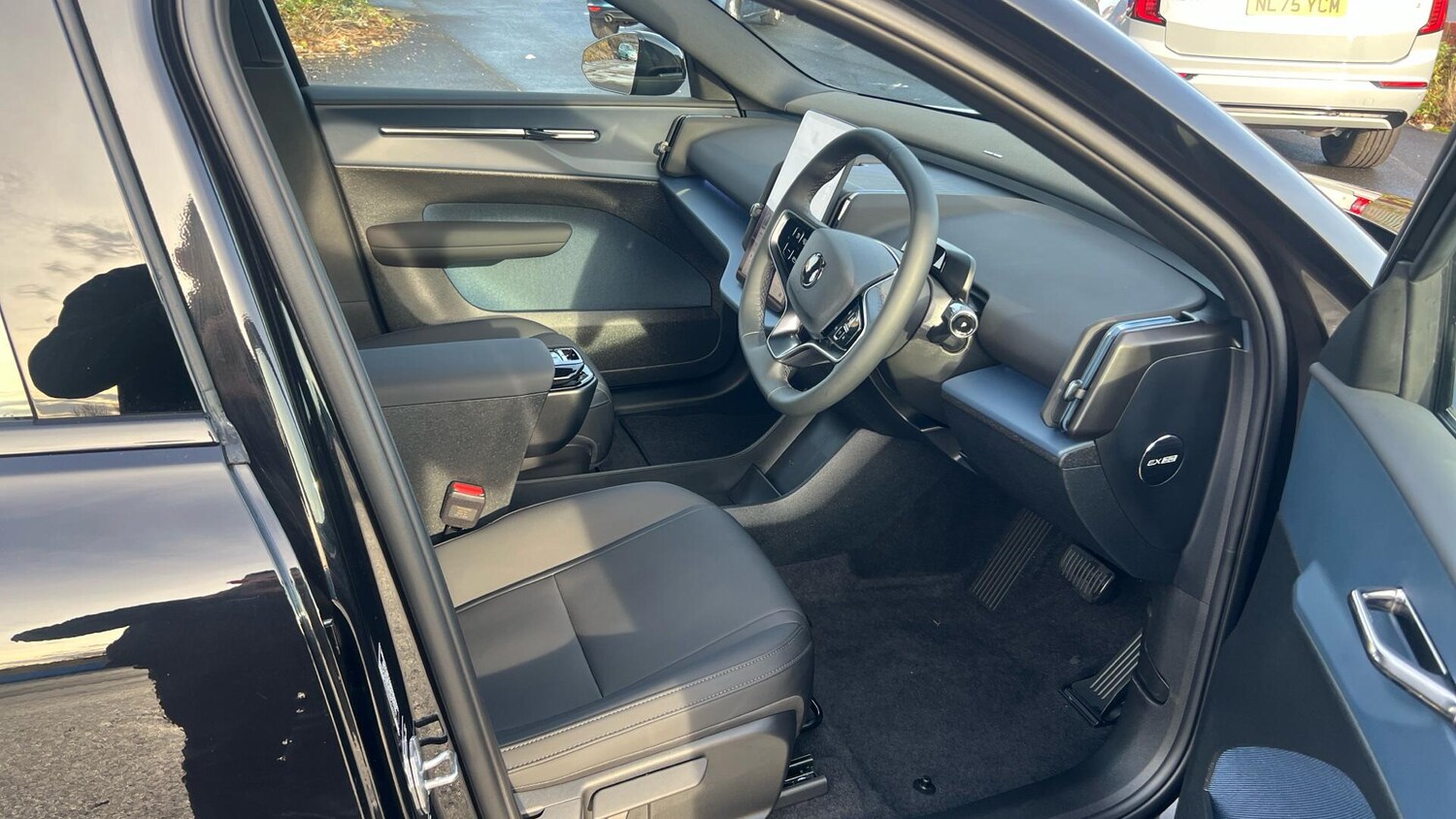 Used Volvo EX30 2025 for sale - 76592239: Photo 42