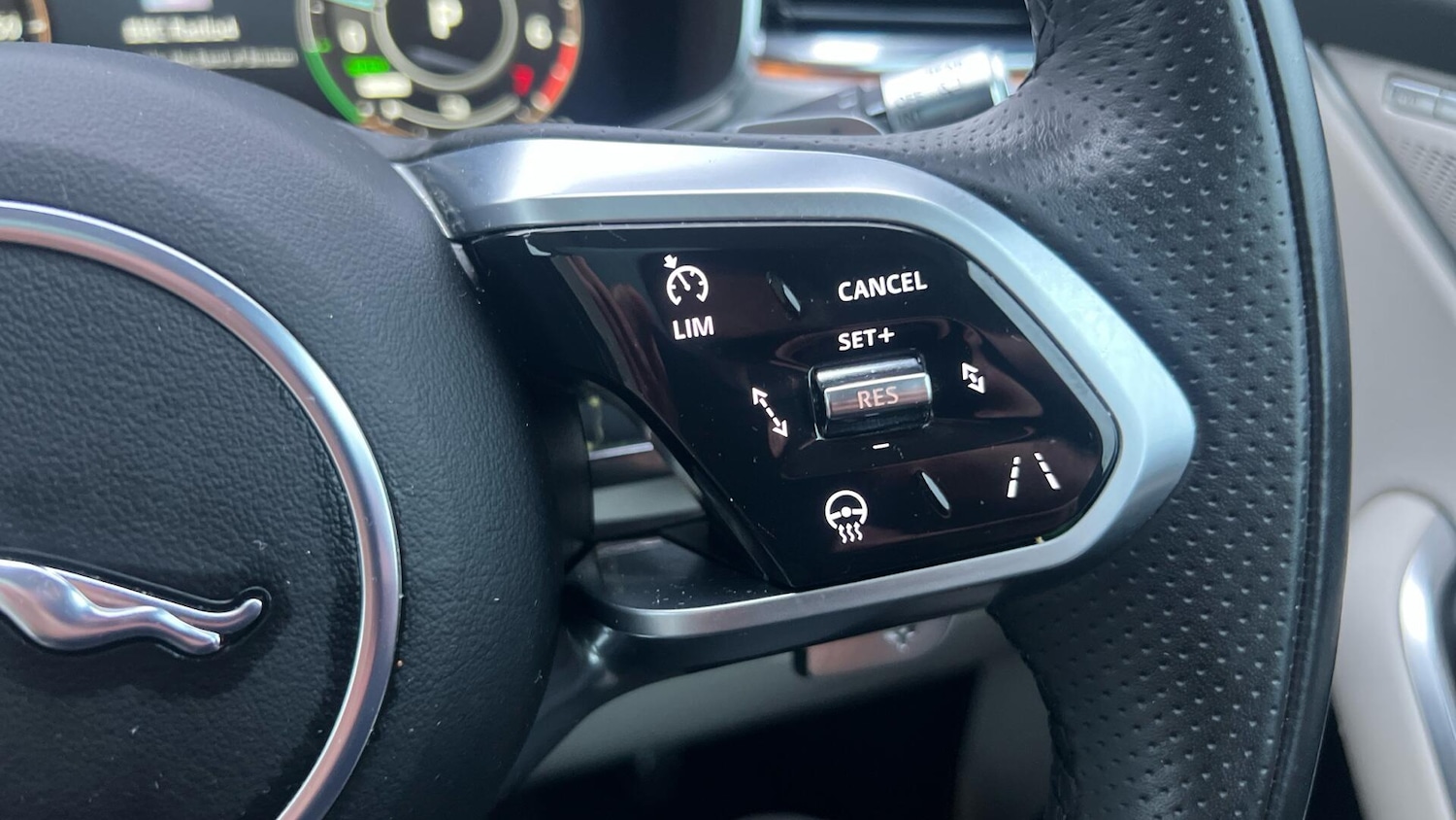 Used Jaguar F-Pace 2021 for sale - 77029605: Photo 22