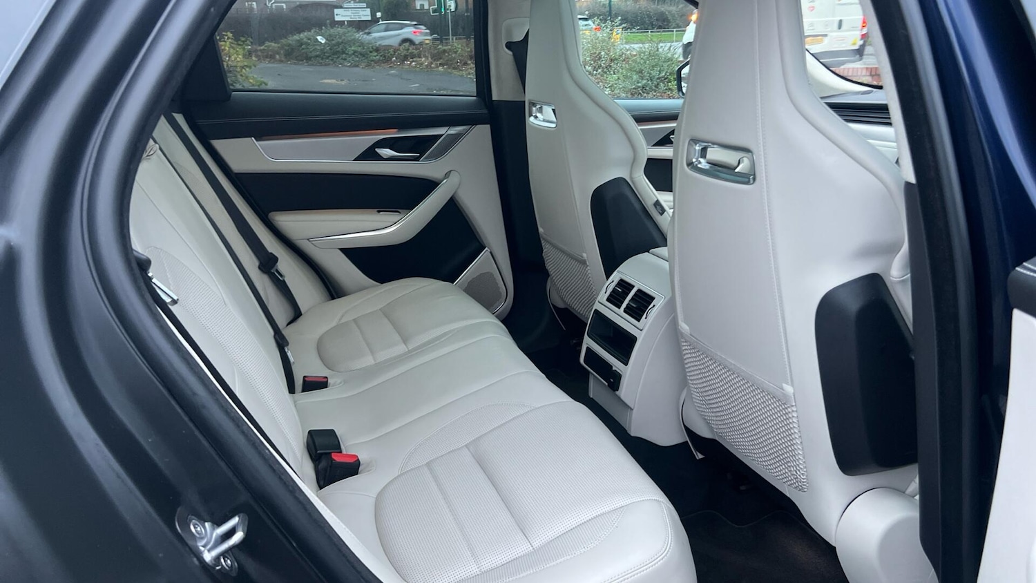 Used Jaguar F-Pace 2021 for sale - 77029605: Photo 6