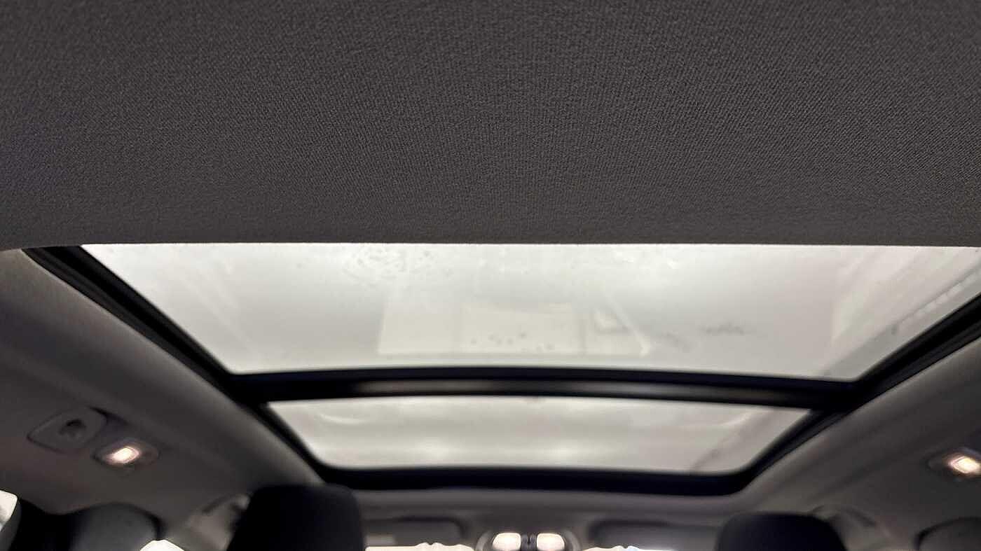 Used Volvo XC40 2025 for sale - 77633152: Photo 11