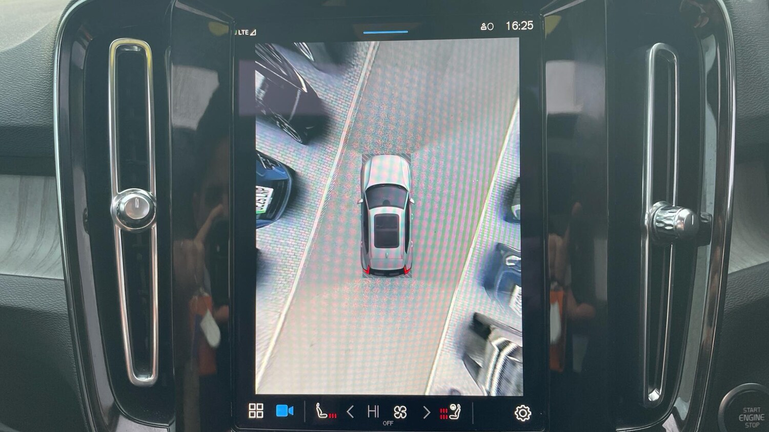 Used Volvo XC40 2025 for sale - 77633152: Photo 16