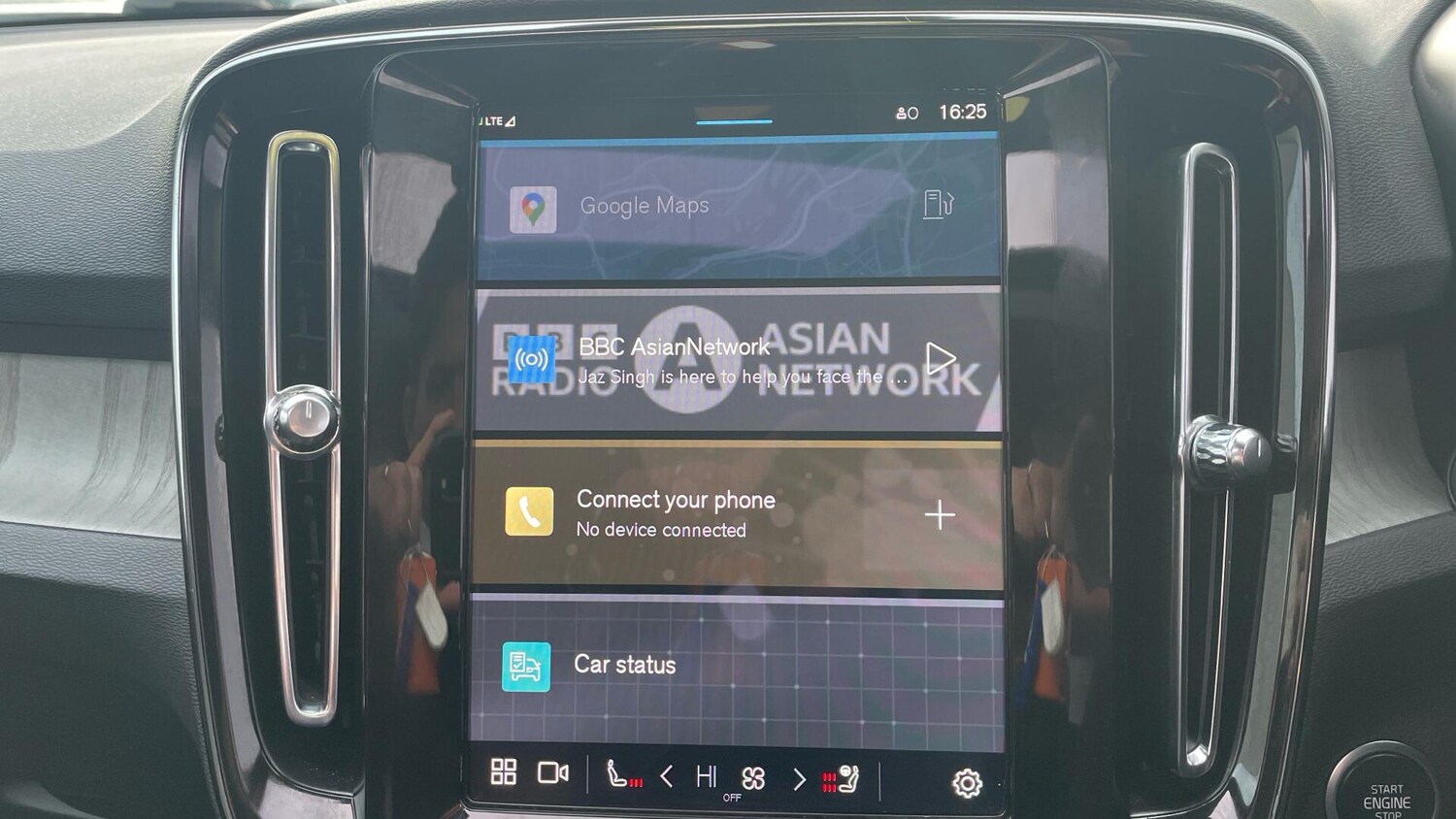 Used Volvo XC40 2025 for sale - 77633152: Photo 17