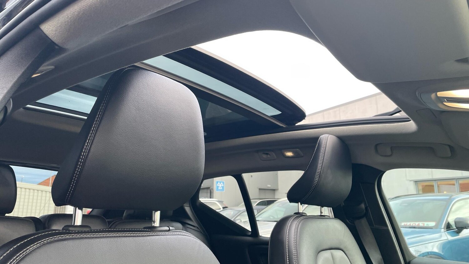 Used Volvo XC40 2025 for sale - 77633152: Photo 31