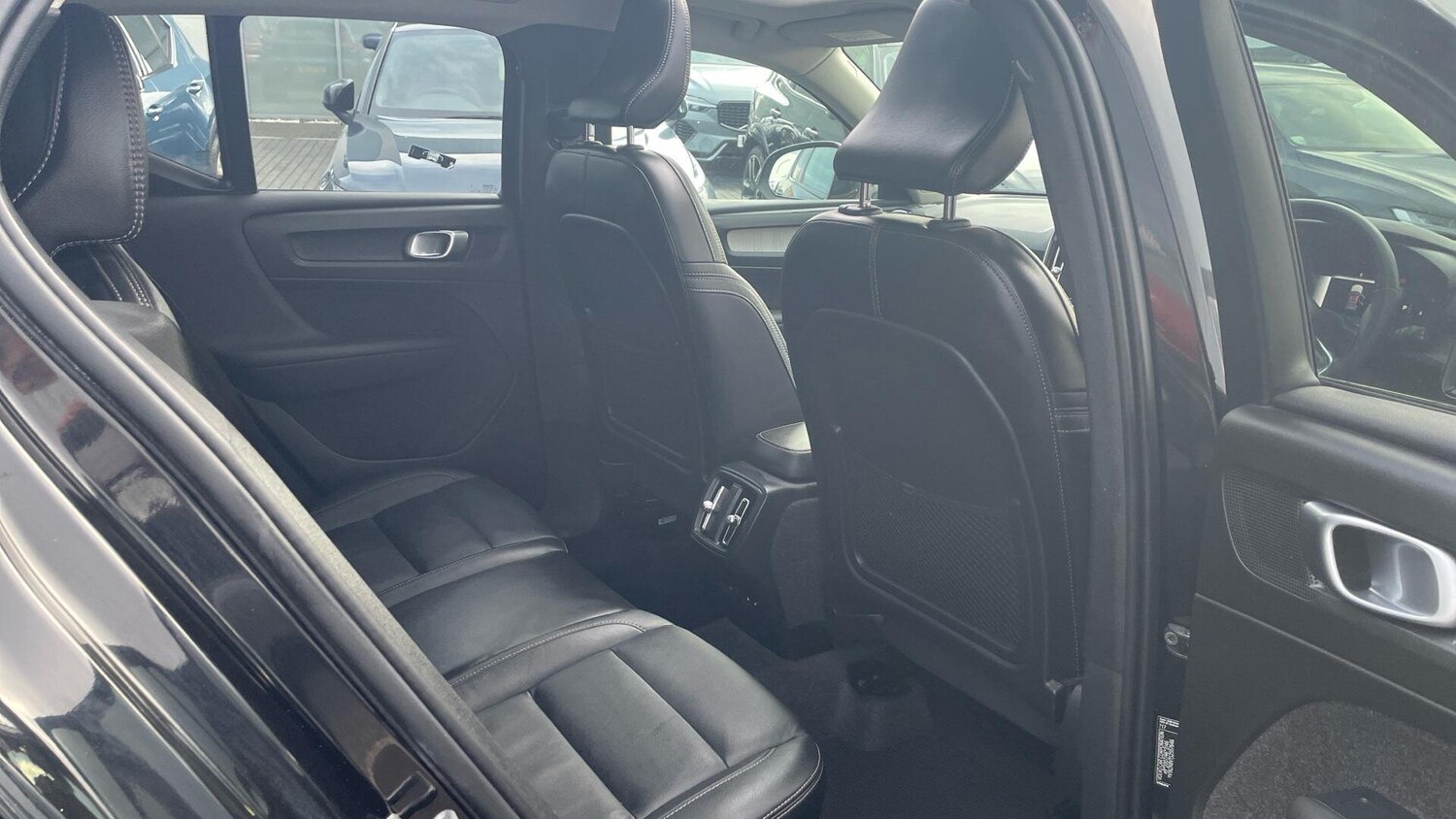 Used Volvo XC40 2025 for sale - 77633152: Photo 33