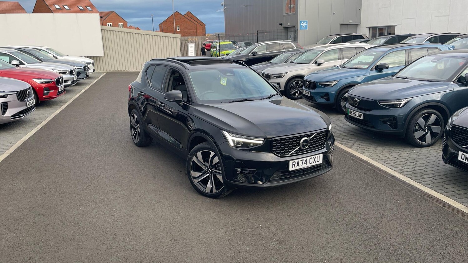 Used Volvo XC40 2025 for sale - 77633152: Photo 41
