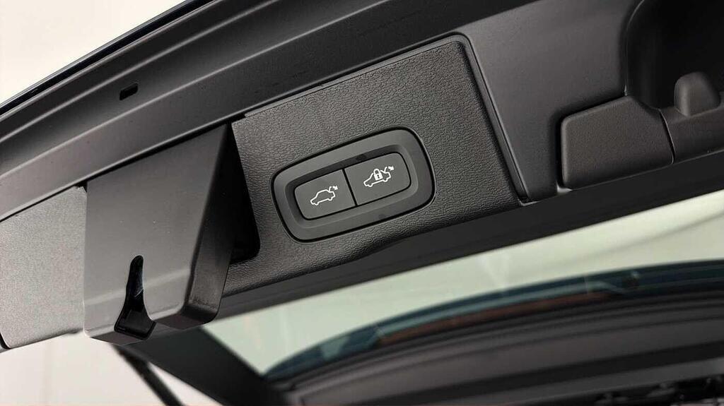 Used Volvo XC60 for sale - 77882733: Photo 25