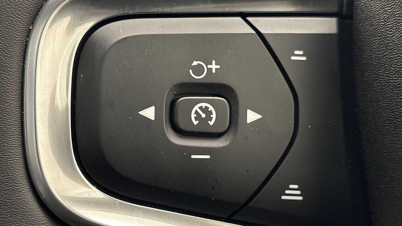 Used Volvo XC40 2025 for sale - 77524209: Photo 31