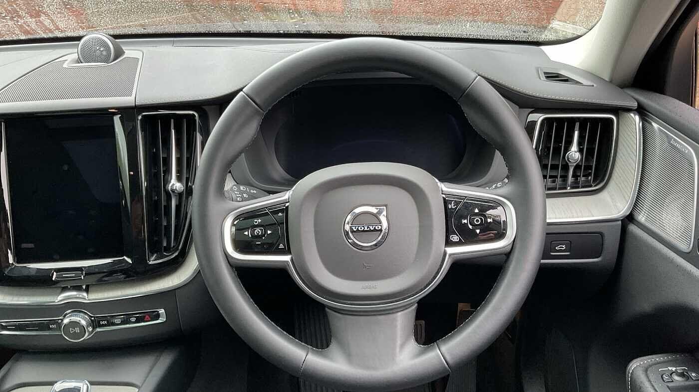 Used Volvo XC60 2024 for sale - 76886376: Photo 13