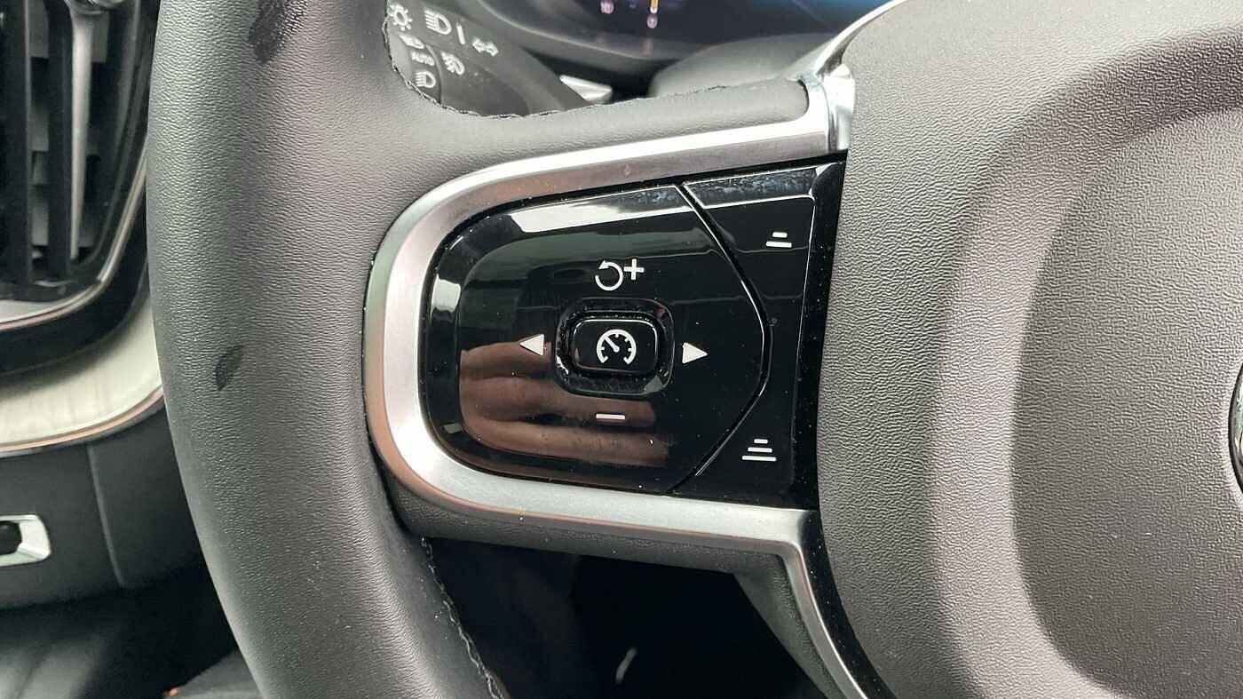 Used Volvo XC60 2024 for sale - 76886376: Photo 24