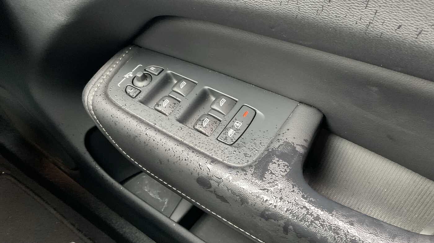 Used Volvo XC60 2024 for sale - 76886376: Photo 27