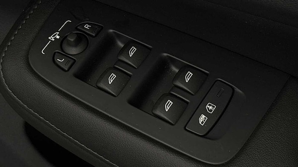 Used Volvo V60 2025 for sale - 76239054: Photo 25