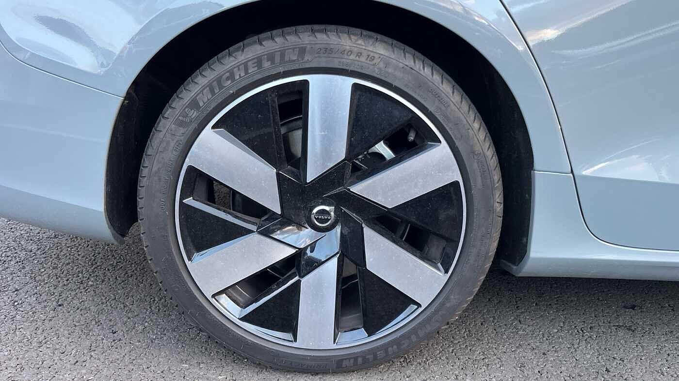 Used Volvo V60 2025 for sale - 76239054: Photo 42