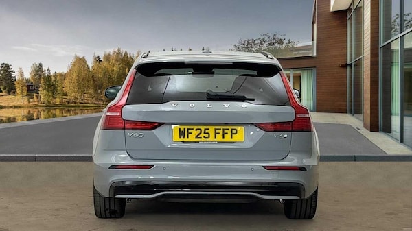 Used Volvo V60 2025 for sale - 76239054: Photo 4
