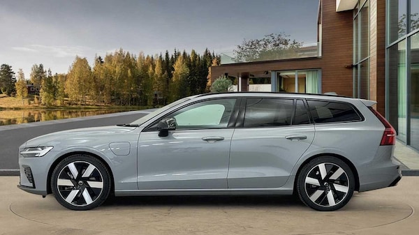 Used Volvo V60 2025 for sale - 76239054: Photo 6