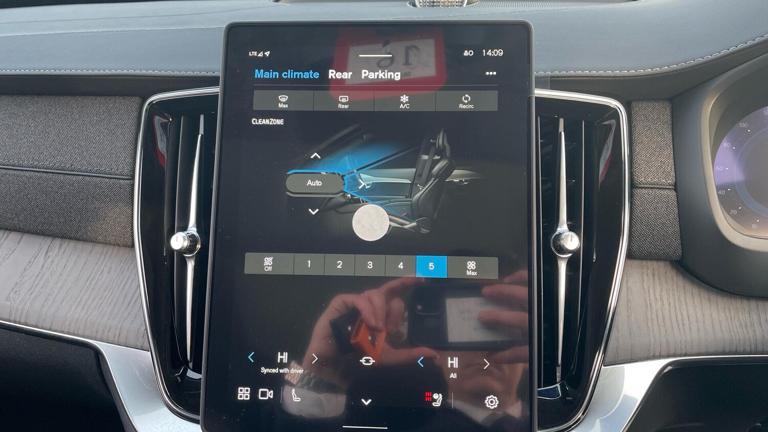 Used Volvo XC90 2025 for sale - 77395828: Photo 18