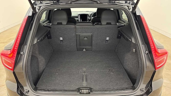 Used Volvo XC40 2024 for sale - 76240285: Photo 14