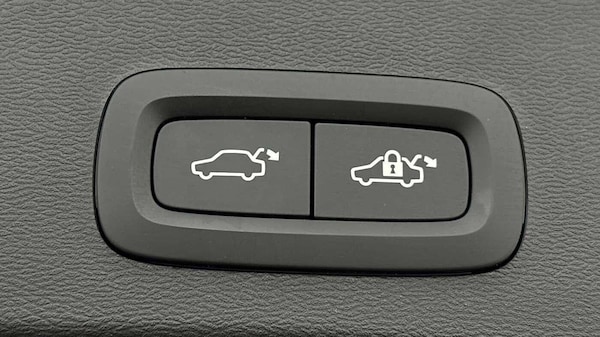 Used Volvo XC40 2024 for sale - 76240285: Photo 18