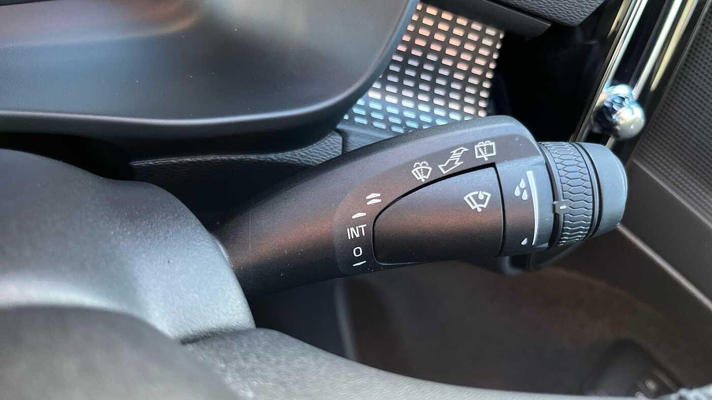 Used Volvo XC40 2024 for sale - 76240285: Photo 24