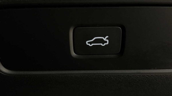 Used Volvo XC40 2024 for sale - 76240285: Photo 29