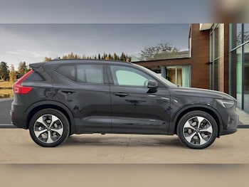 Used Volvo XC40 2024 for sale - 76240285: Photo 2