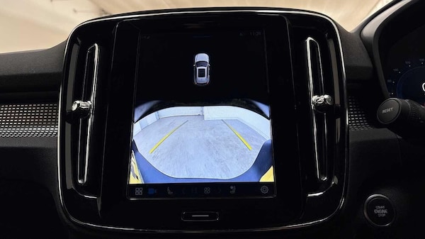 Used Volvo XC40 2024 for sale - 76240285: Photo 40