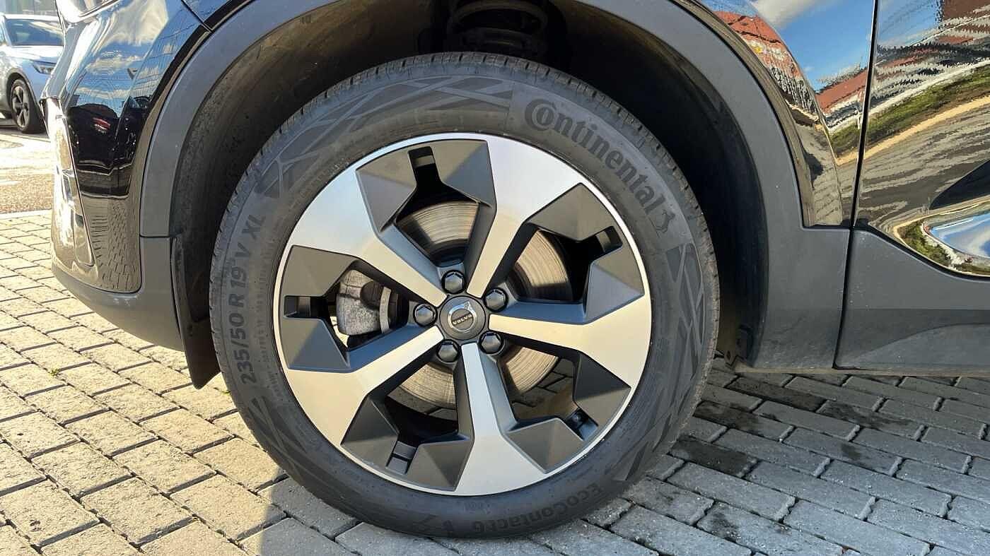 Used Volvo XC40 2024 for sale - 76240285: Photo 46