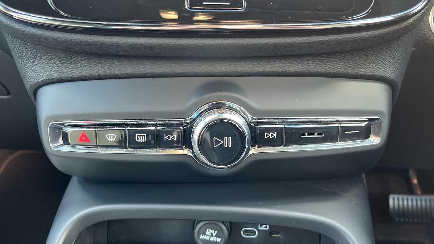 Used Volvo XC40 2024 for sale - 76240285: Photo 51