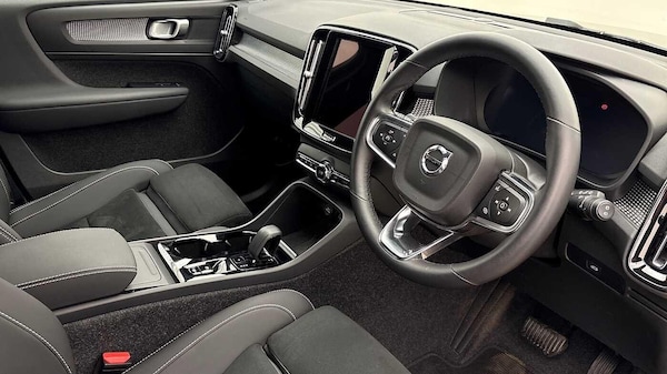 Used Volvo XC40 2024 for sale - 76240285: Photo 9