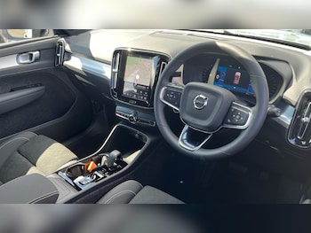 Used Volvo XC40 2026 for sale - 79092899: Photo