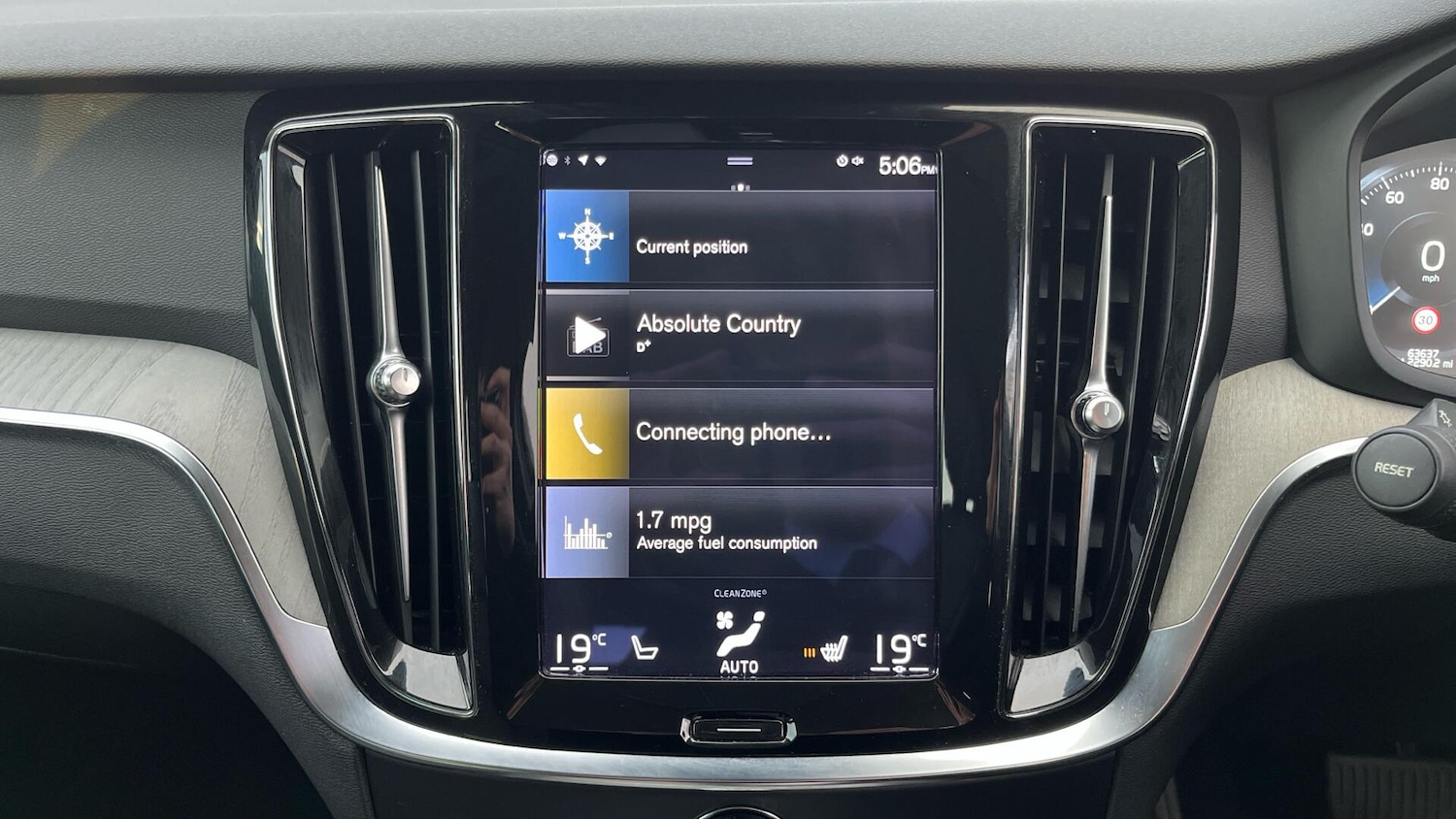 Used Volvo V60 2021 for sale - 77411516: Photo 12