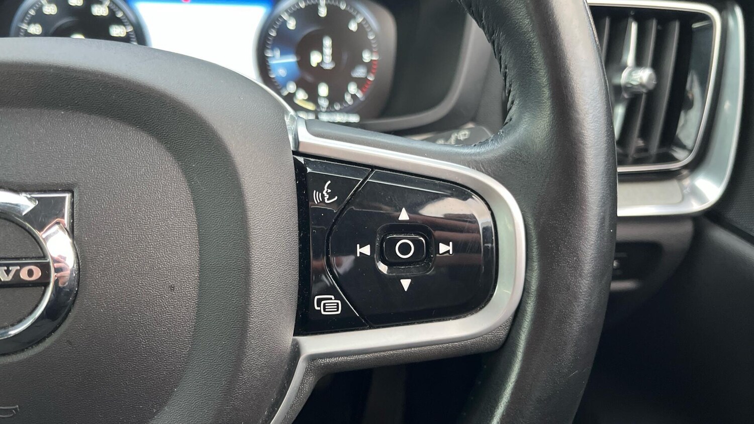 Used Volvo V60 2021 for sale - 77411516: Photo 20