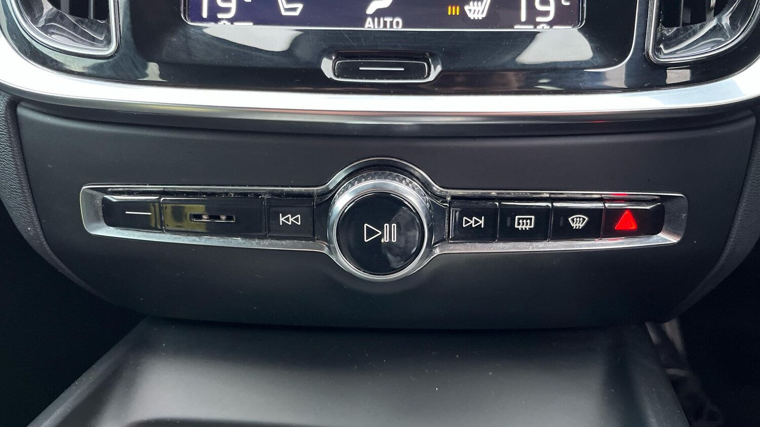 Used Volvo V60 2021 for sale - 77411516: Photo 34