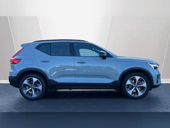 Used Volvo XC40 2026 for sale - 79681141: Photo