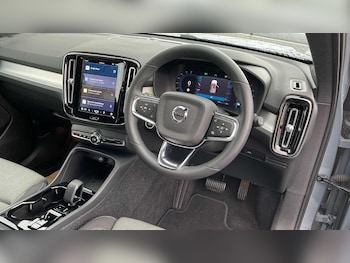 Used Volvo XC40 2022 for sale - 75670723: Photo