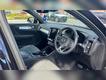 Used Volvo XC40 2022 for sale - 79645250: Photo