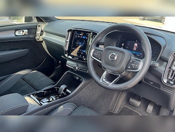 Used Volvo XC40 2024 for sale - 75539683: Photo