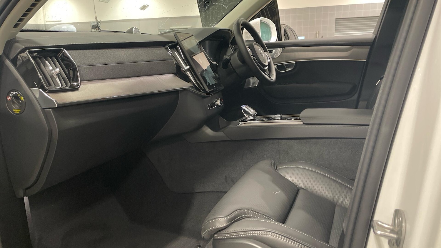 Used Volvo XC90 2025 for sale - 77395882: Photo 10