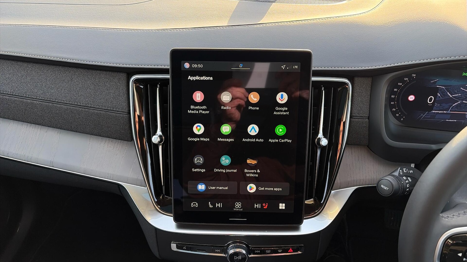 Used Volvo XC90 2025 for sale - 76592189: Photo 12