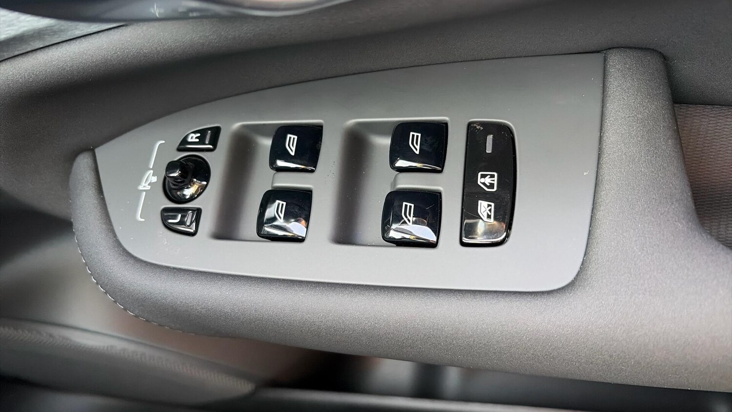 Used Volvo XC90 2025 for sale - 76592189: Photo 23